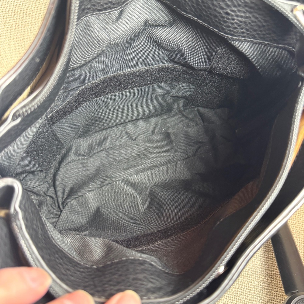 Lady Conceal Leather Concealed Carry Shoulder Bag - Picture 5 of 16